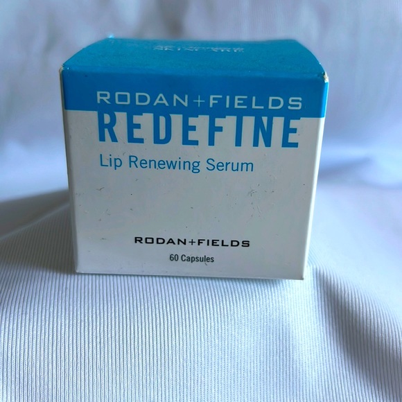 Rodan and fields redefine lip renewing serum - Picture 1 of 3